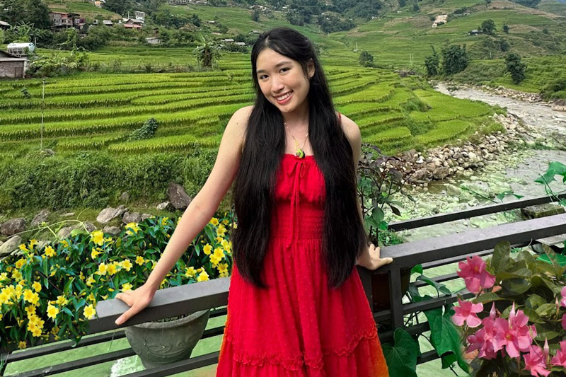 Thành tựu học tập và học bổng