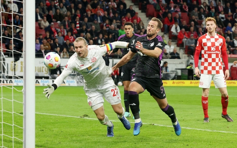 Phản Ứng Từ Huấn Luyện Viên