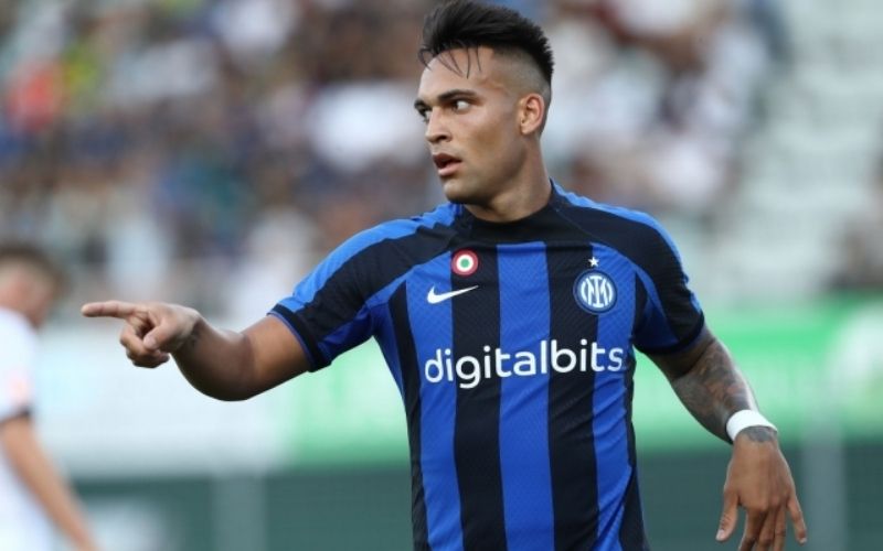 Sự cạnh tranh khốc liệt từ các ông lớn Real Madrid và Barca